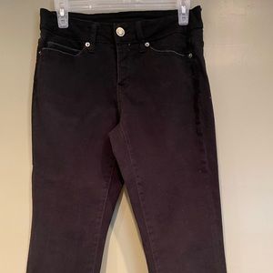 Woman’s black denim capris size 4